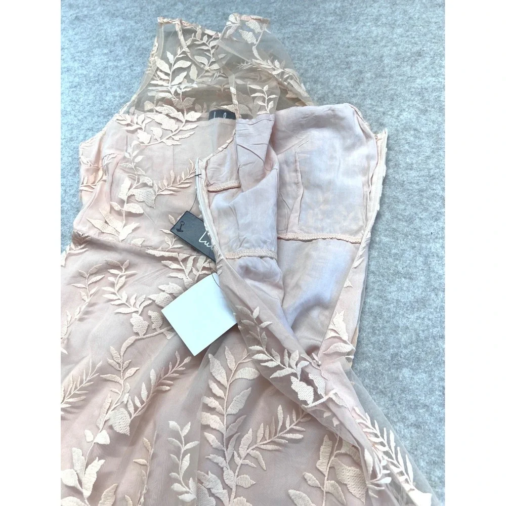 Lulus Blush Pink Floral Embroidered Mesh Sleeveless Fit Flare‎ Dress Size M